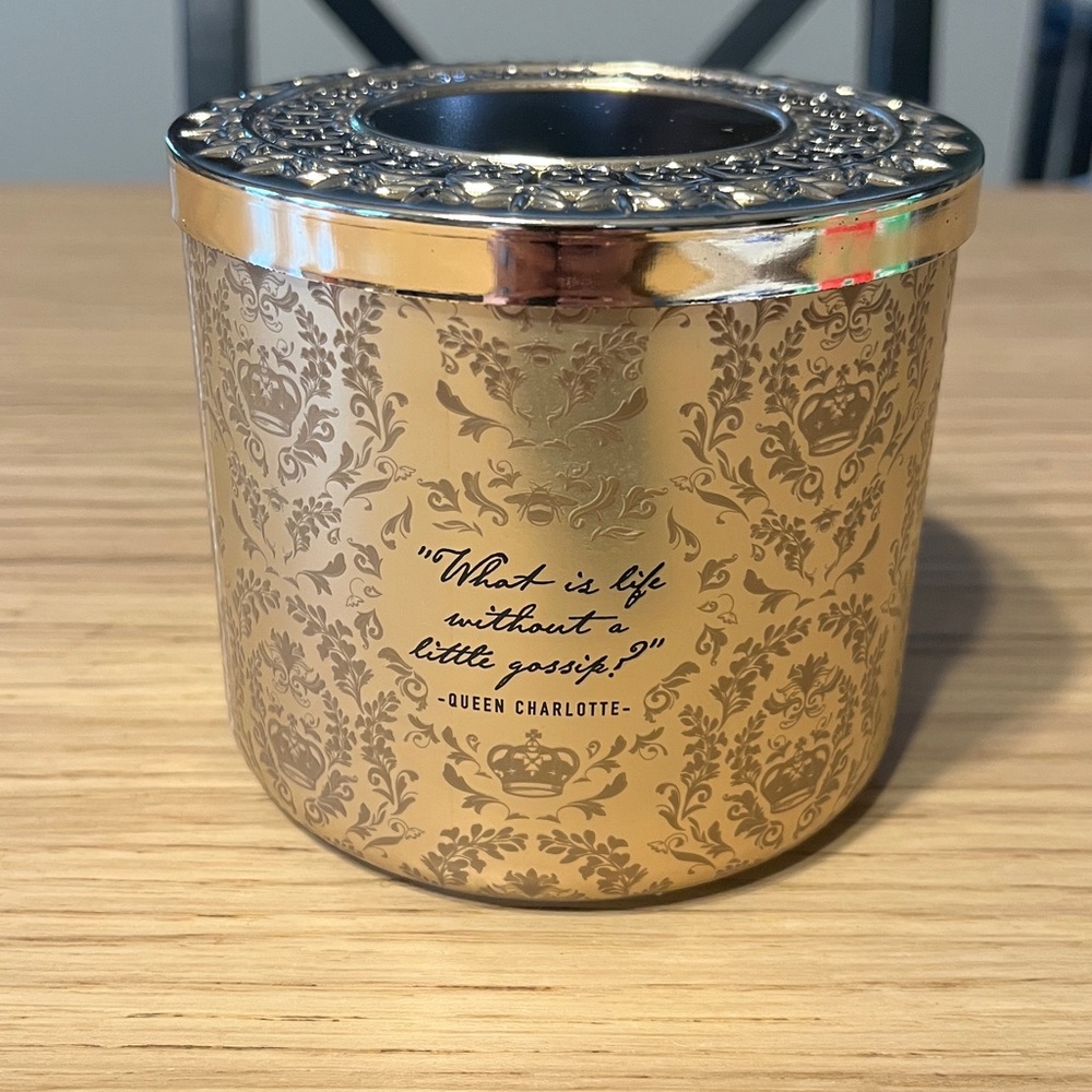 Bath & Body Works 3 Wick Candle. Bridgerton. Diamond Of The Season. - Picture 3 of 5
